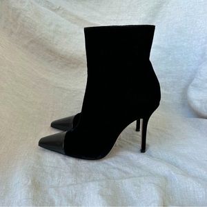 Gianvito Rossi Velvet Cap Toe Booties 38.5